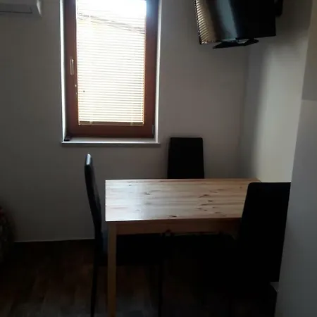 Simnovi Apartmaji - Surrounded By Nature Appartement
