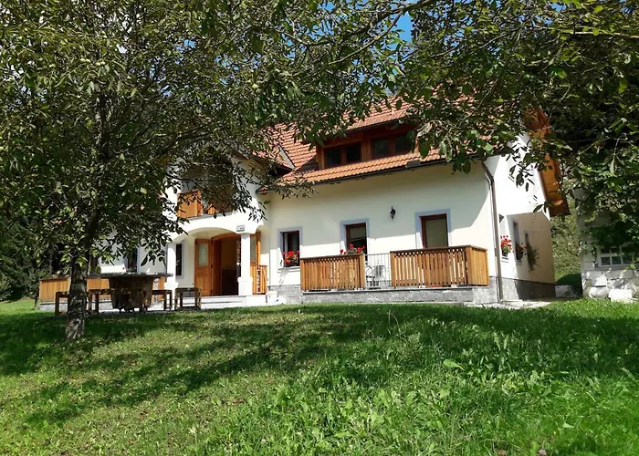 Simnovi Apartmaji - Surrounded By Nature Appartamento